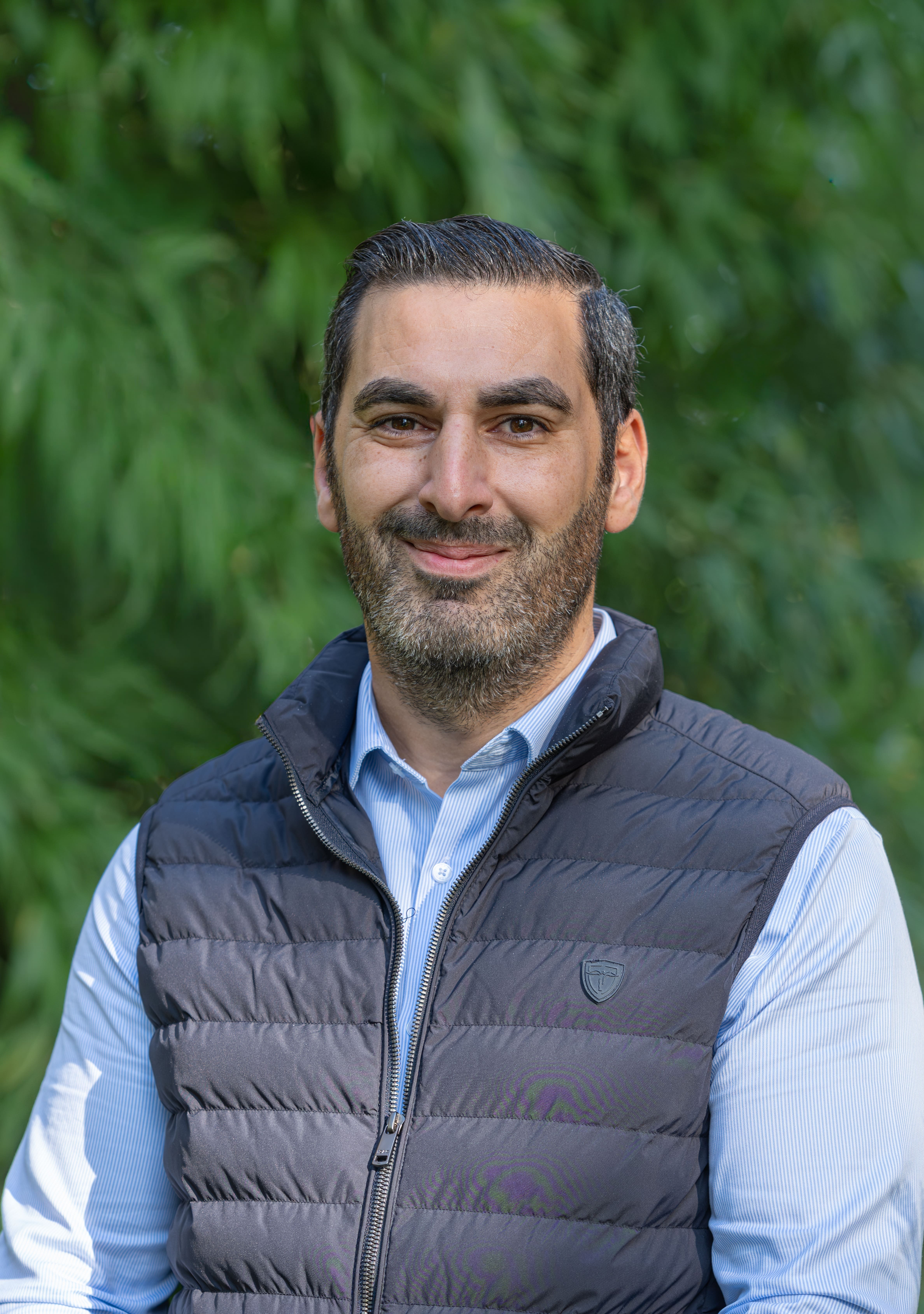 JEAN SEBASTIEN AKAY
