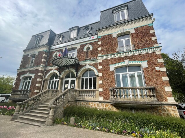 Fenêtre mairie