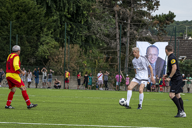 Terrain de football synthétique